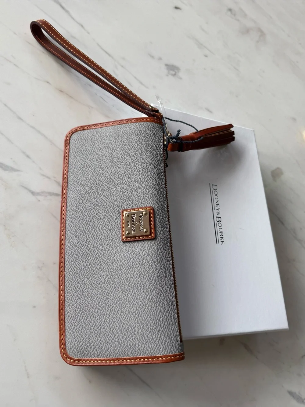 New Dooney & Bourke Kirby Tatum Leather Wristlet Wallet Clutch - Picture 16 of 16